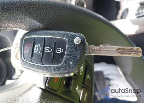 2017 Hyundai Tucson Se z USA, uszkodzony, nr VIN KM8J33A40HU263328